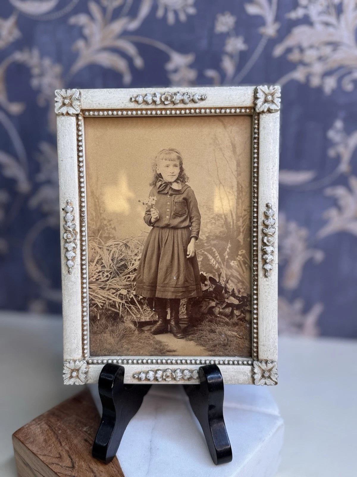 Antique 1890s Ornate White Hanging & Easel Photo Frames with Cabinet Cards (Set of 2)