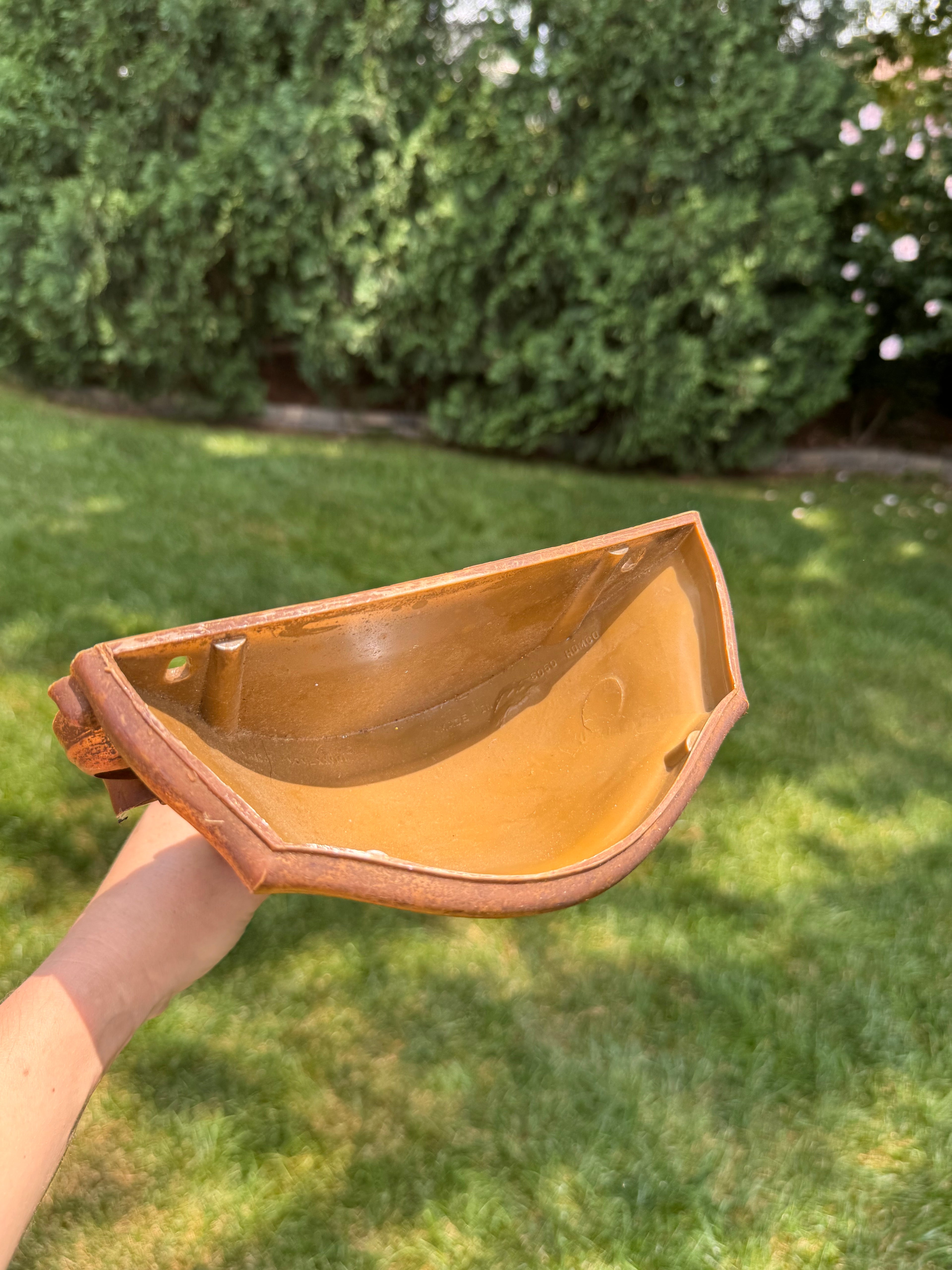 Vintage Pair of 1978 HOMCO Gold Wall Pocket Planters | Hollywood Regency Wall Pockets