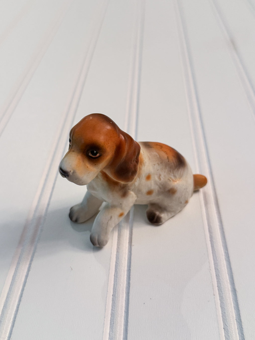 Vintage Hand-Painted Ceramic Beagle Puppy Figurine | Small Dog Statue