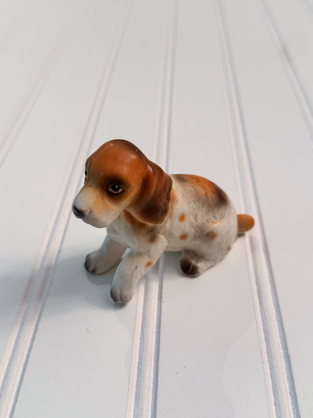 Vintage Hand-Painted Ceramic Beagle Puppy Figurine | Small Dog Statue