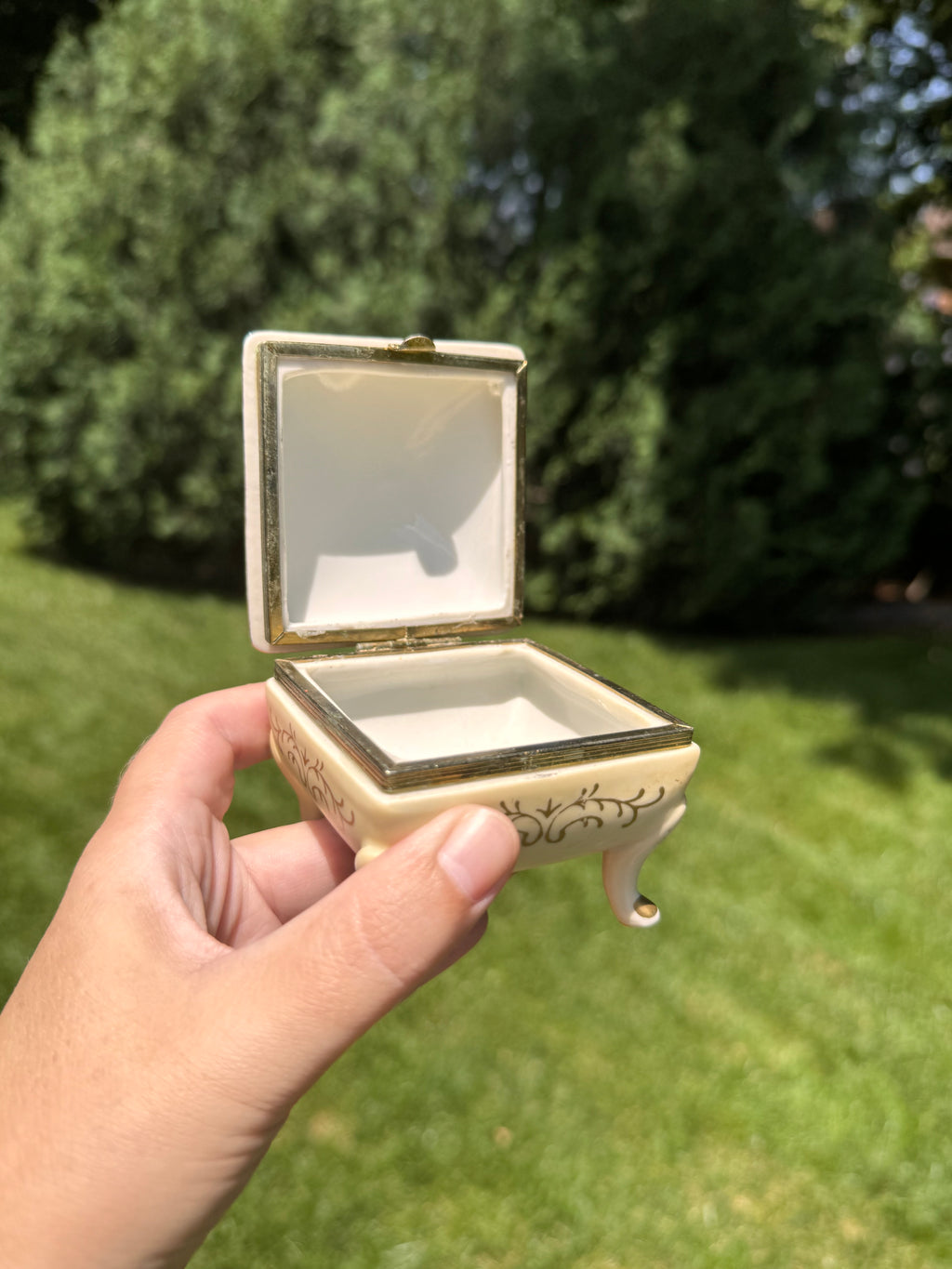 Vintage Ardco Porcelain Hinged Trinket Box | Victorian Courting Couple | Made in Japan