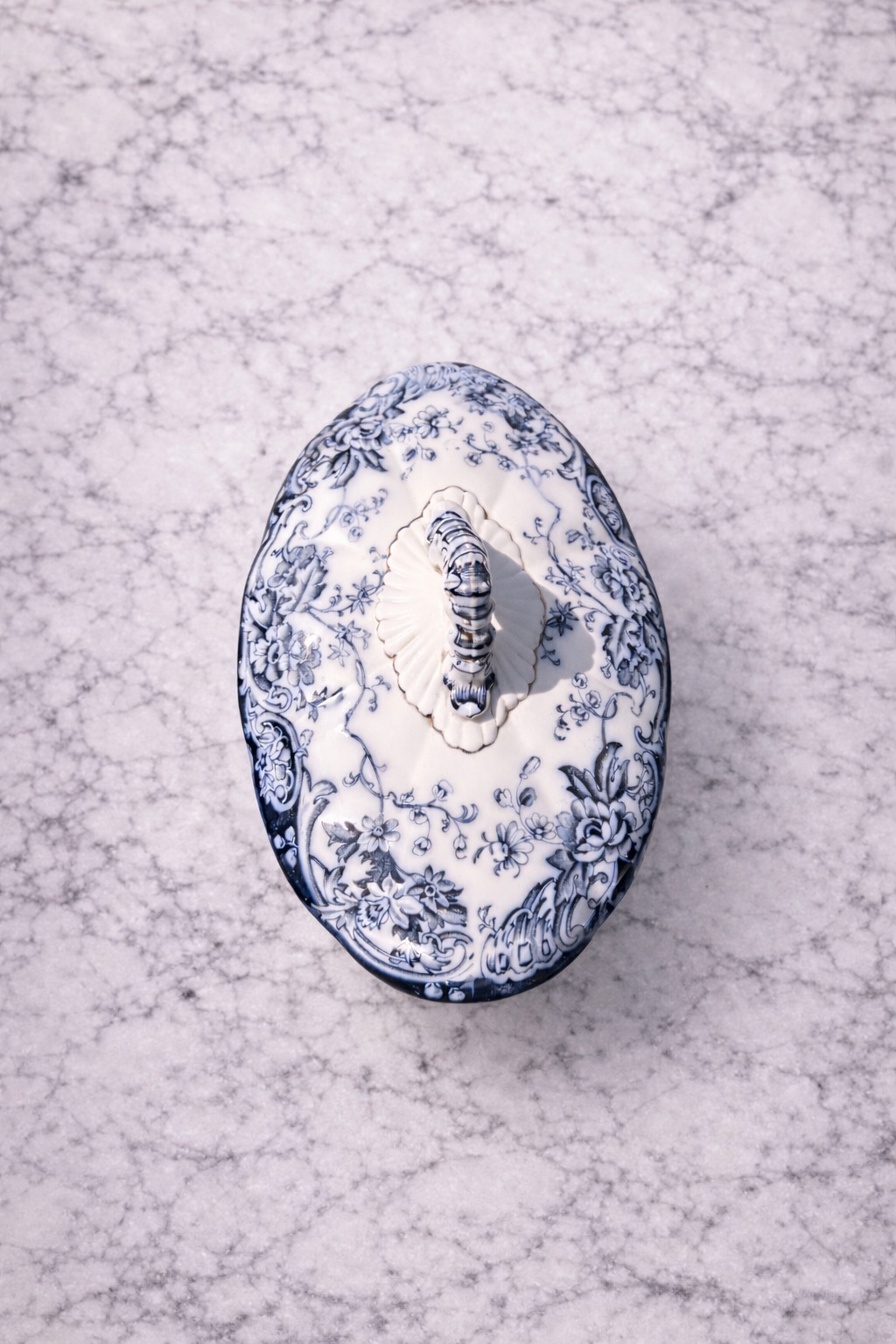 Early 20th C English Lordsware Chatsworth Covered Tureen