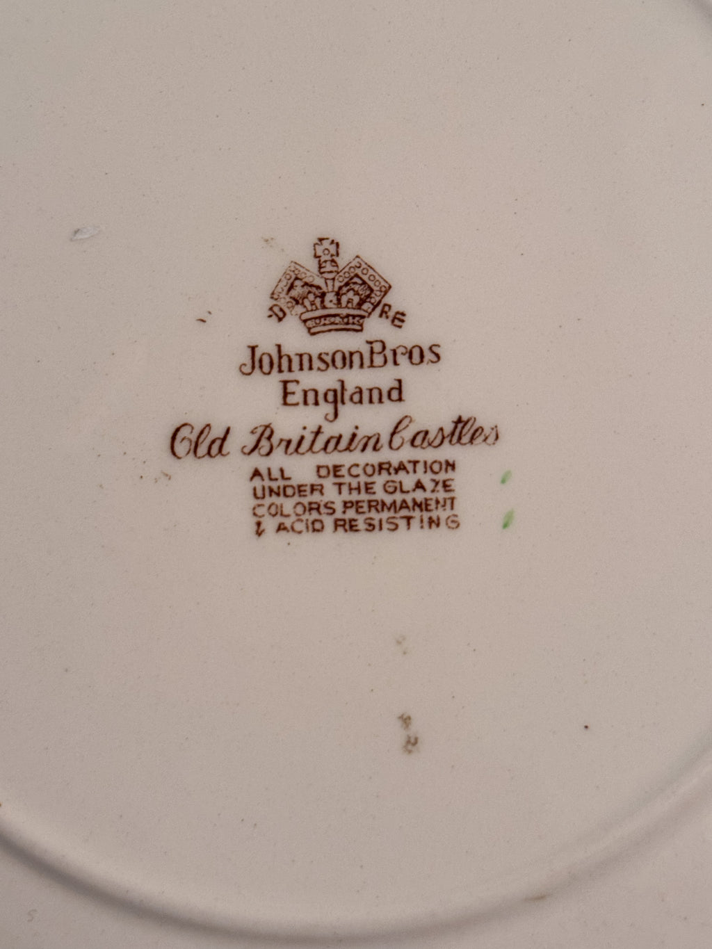 Johnson Brothers “Old Britain Castles” Plate | Belvoir Castle in 1792 | England