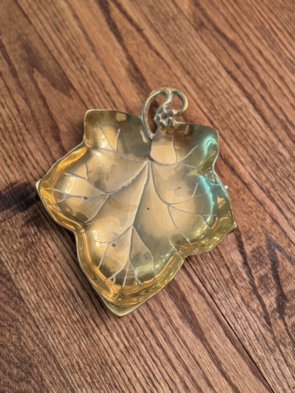 Vintage Brass Leaf Trinket Dish | Decorative Crafts Inc. Metal Catchall