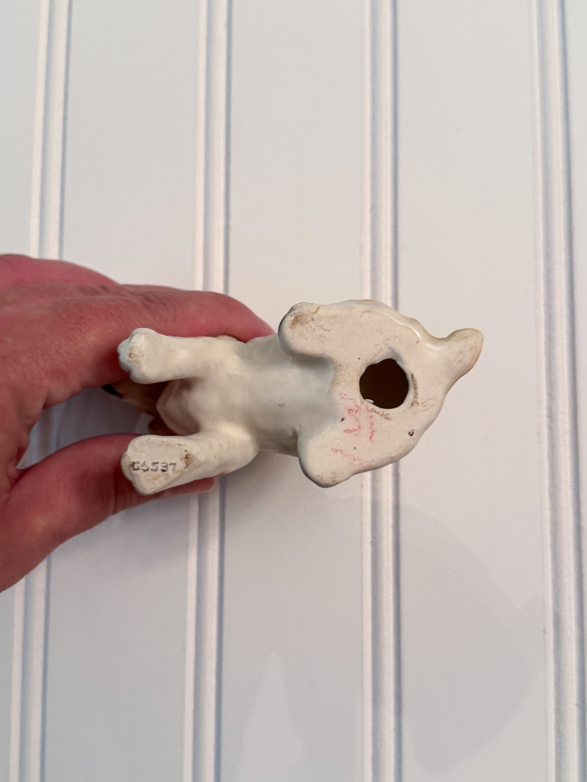 Vintage Hand-Painted Ceramic Beagle Puppy Figurine | Small Dog Statue