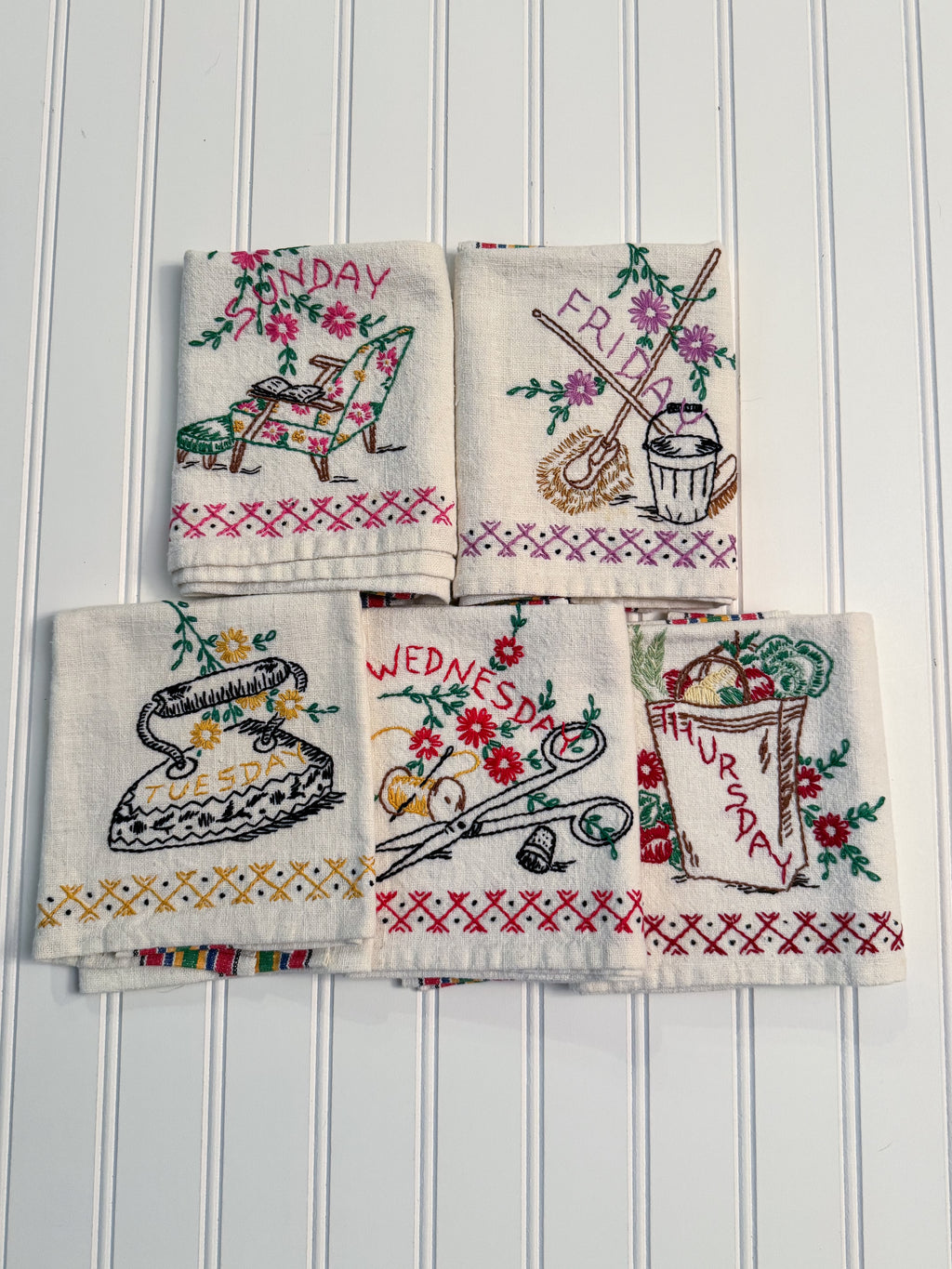 Vintage Days-of-the-Week Embroidered Kitchen Towels | Set of 5
