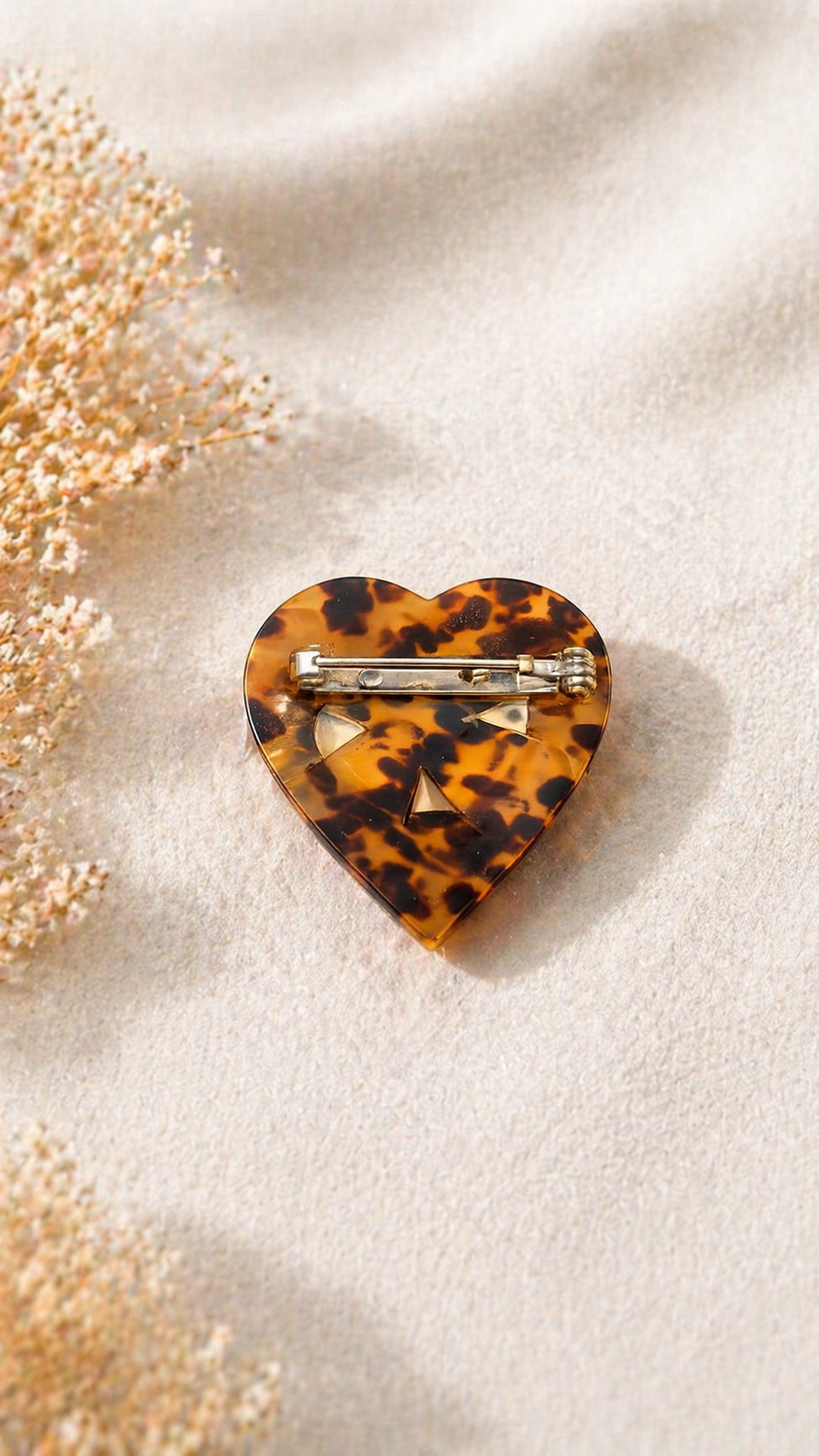Antique Operculum Cabochon in Tortoiseshell Celluloid Heart Brooch
