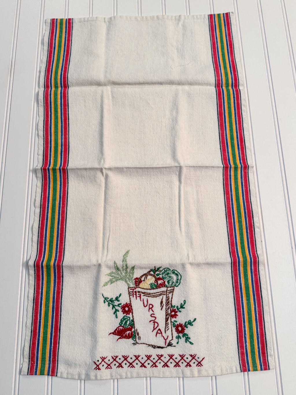 Vintage Days-of-the-Week Embroidered Kitchen Towels | Set of 5