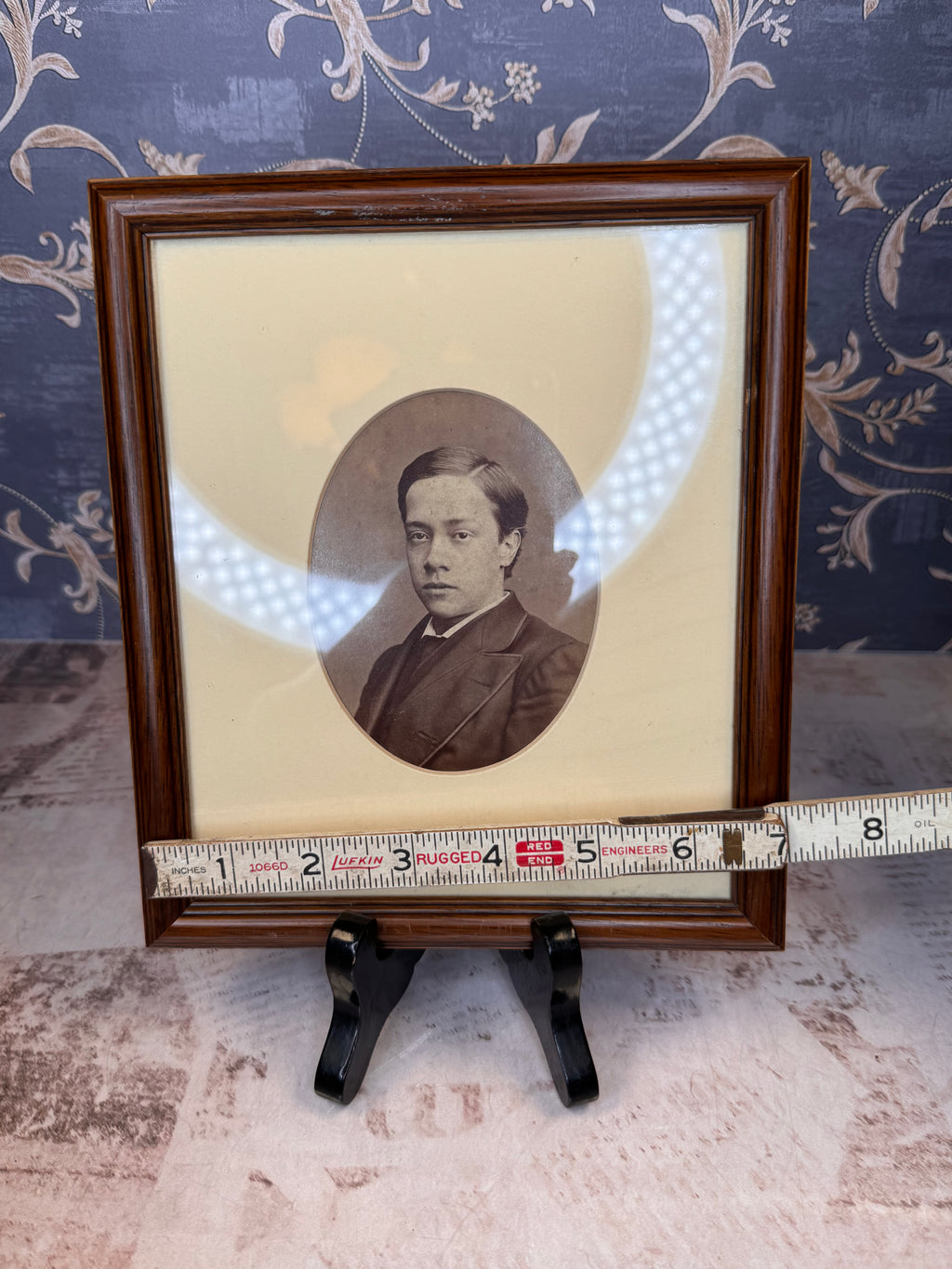 Antique Gentleman Portrait Photograph in Wooden Frame | Victorian Cabinet Card